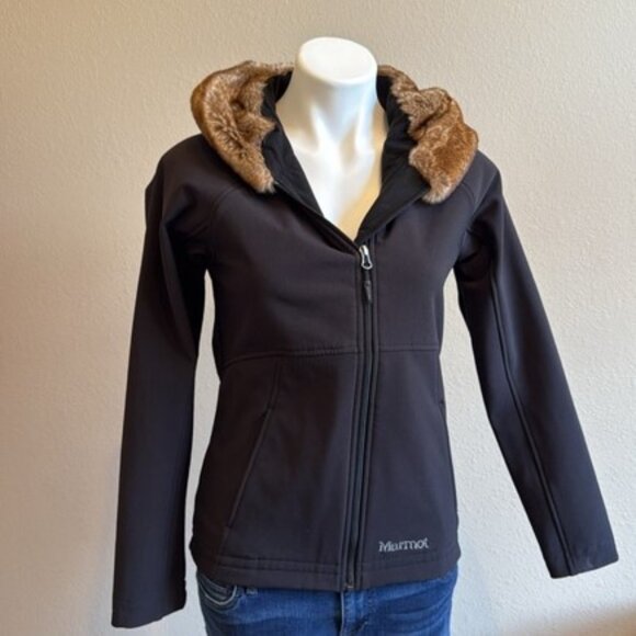 Marmot lightweight jacket with soft fur hood - Picture 3 of 8